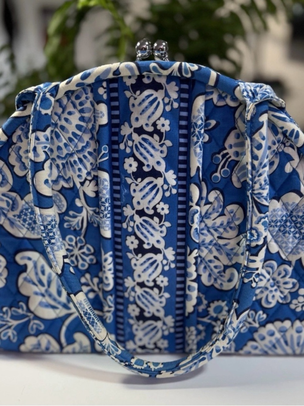 Vera Bradley Eloise Kiss Lock Shoulder Bag Blue Lagoon 13.5”Wx10.0”Hx6.0”D - Picture 3 of 13